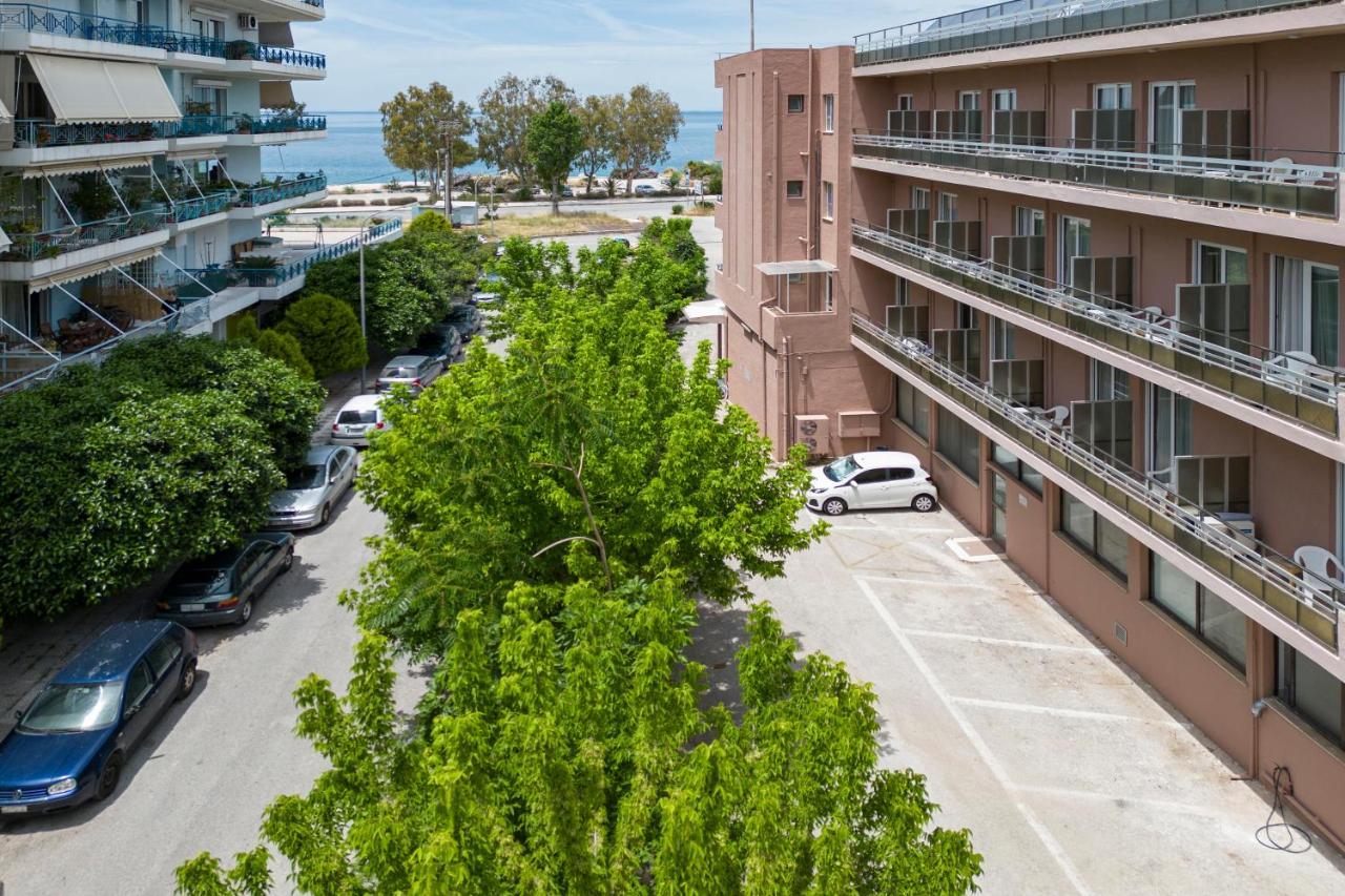 Delfini Hotel Patras Exterior foto