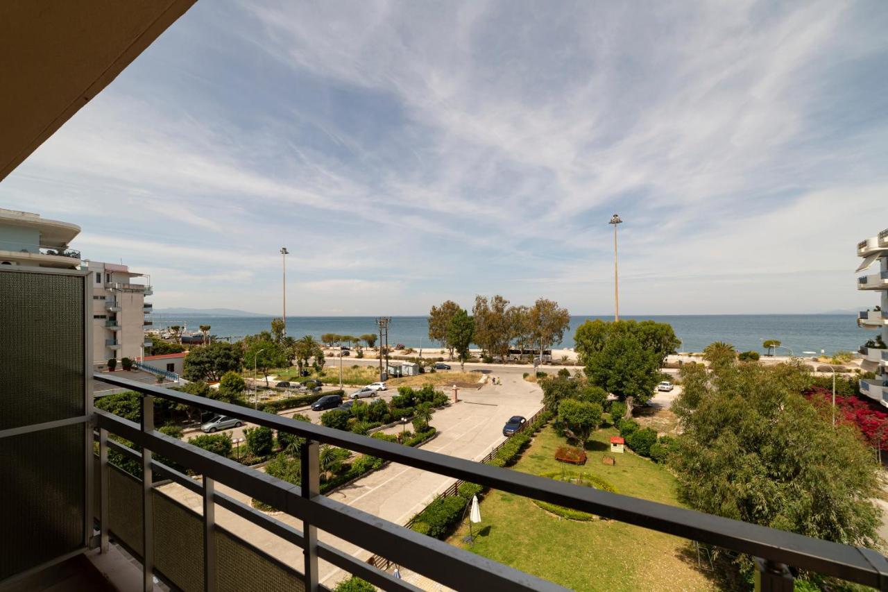 Delfini Hotel Patras Exterior foto
